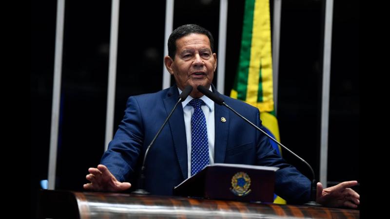 Mourão denuncia pretextos do STF para alcançar opositores e reforçar aliança com Lula Este discurso do senador foi feito em fevereiro.